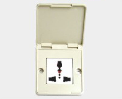 YL-2201防水(shuǐ)插座三孔(kong)-實驗室配(pèi)件