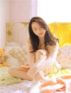箩莉-美女被打屁屁
